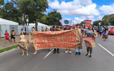 Estudantes indígenas da UnB marcaram presença na 1ª Marcha do ATL 2026– “Congresso inimigo dos povos”